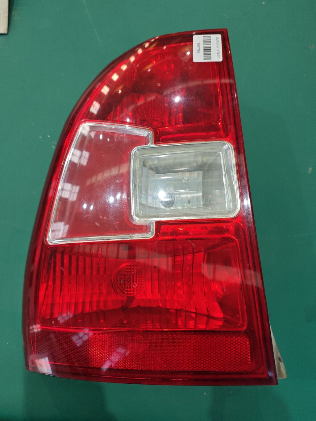 Стоп на Kia Sportage KM 92401-03000, Левое расположение
