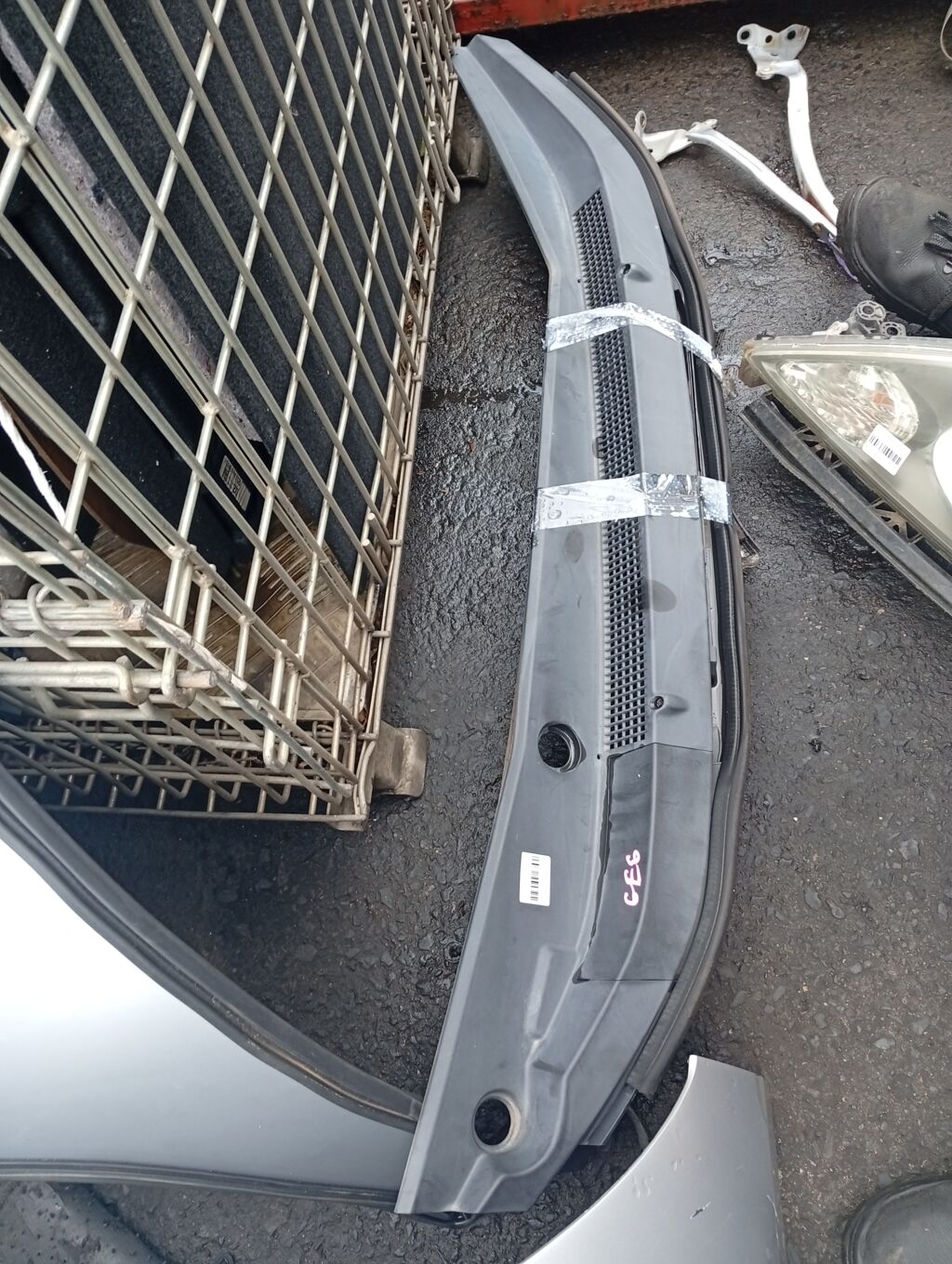 Решетка под лобовое стекло 74200-TF0-0000-50 на Honda Fit GE6 Фото 2
