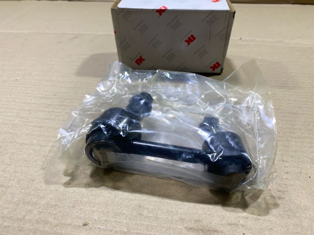 Линк стабилизатора на Volkswagen Passat NK NK 5114726 1K0505465AA  1K0505465K  29461  ADV188503  L29623  NP-174-3156  NP-174-4988  NP-174-9607, Заднее расположение