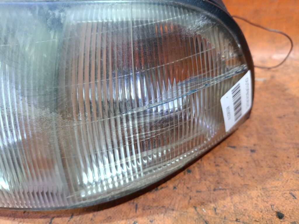 Фара на Mitsubishi Diamante F34A 7090, Левое расположение