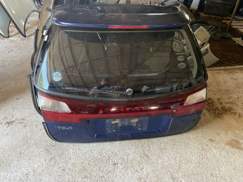 Дверь задняя на Subaru Legacy Wagon BH5