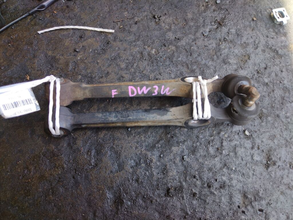 Рычаг на Mazda Demio DW3W B3, Переднее расположение