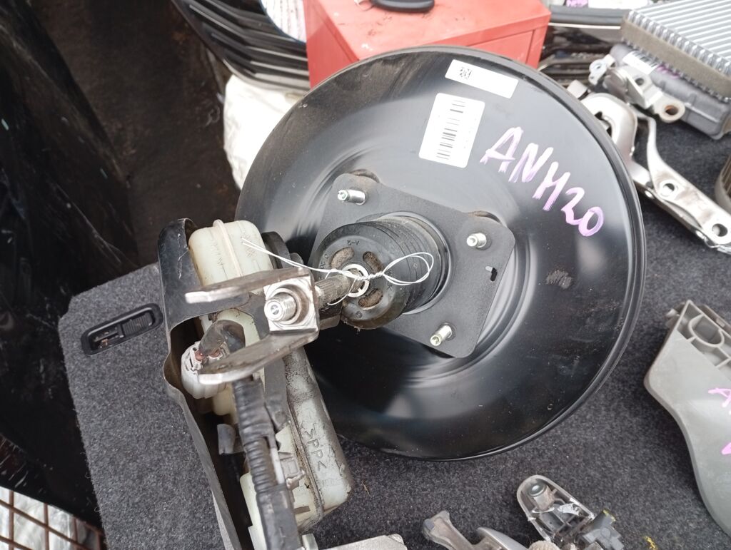 Главный тормозной цилиндр на Toyota Vellfire ANH20W 2AZ-FE