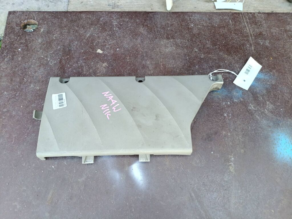 Кожух ДВС на Mitsubishi Grandis NA4W 4G69