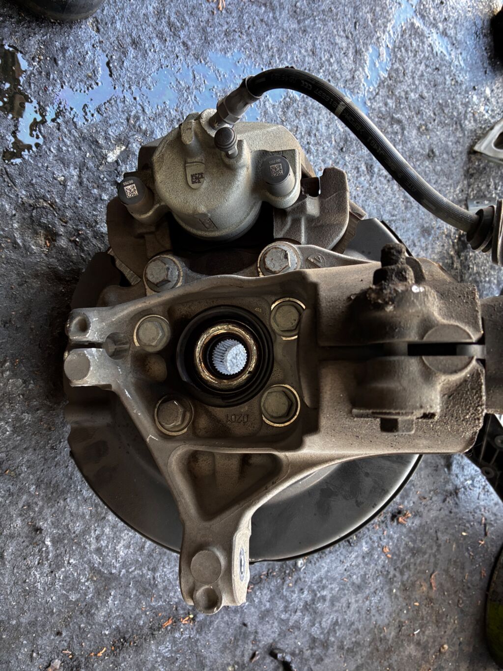 Ступица на Volvo V40 MV B4164T, Переднее Правое расположение