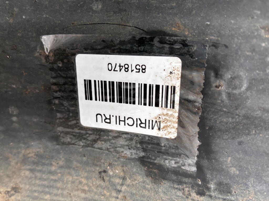 Подкрылок на Toyota Noah AZR60G 1AZ-FSE 53875-28150  53876-28160, Переднее расположение