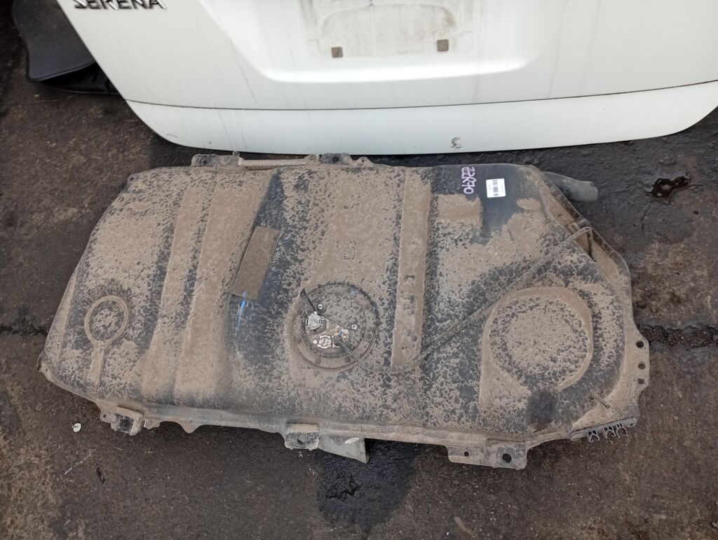 Бак топливный на Toyota Noah ZRR70G 3ZR-FAE