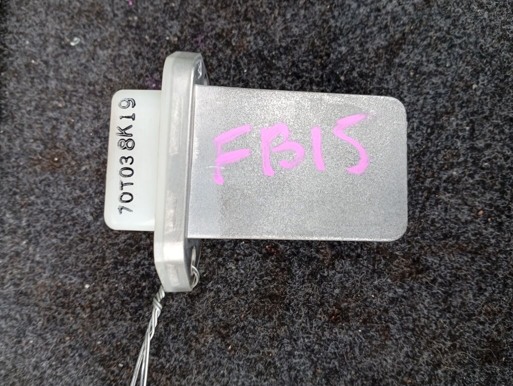 Регулятор скорости мотора отопителя на Nissan Sunny FB15 QG15DE 27761-70T01  27761-70T02  27761-70T03  73533-FE000