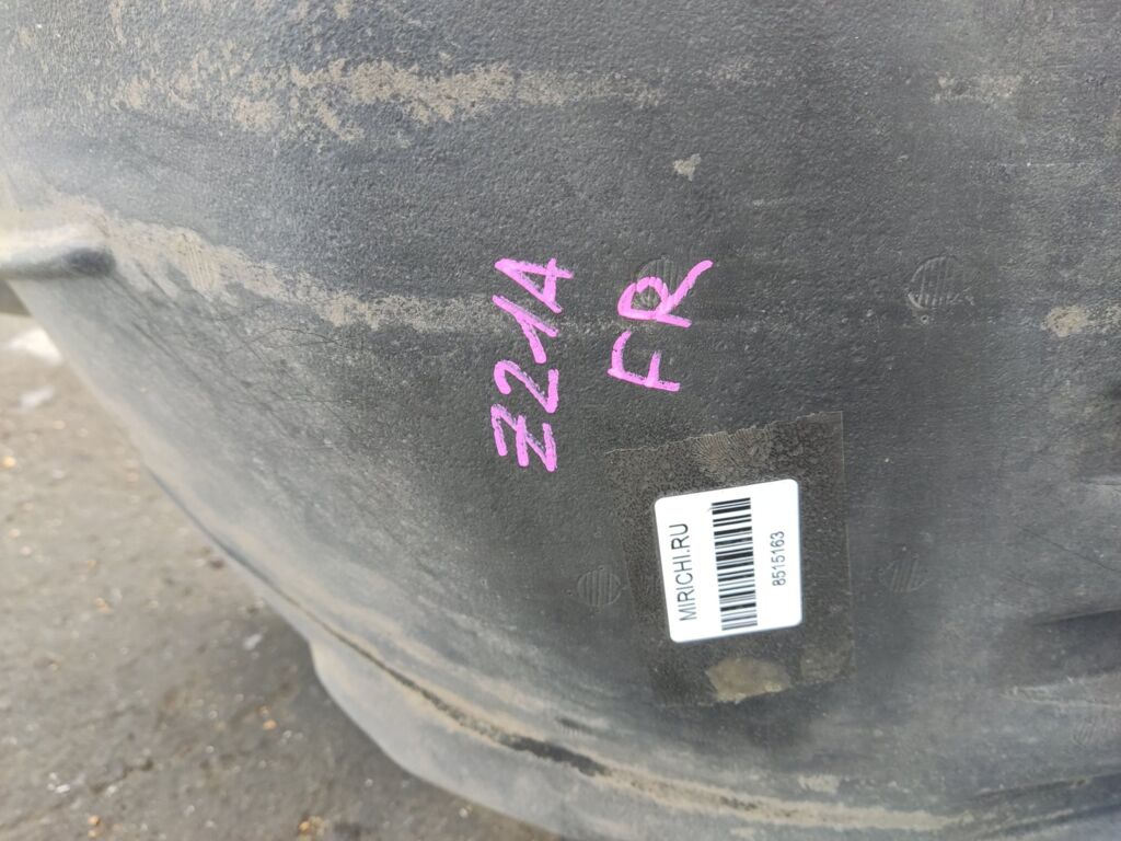 Подкрылок на Mitsubishi Colt Z21A 4A90 MR488991  MN150112, Переднее Правое расположение