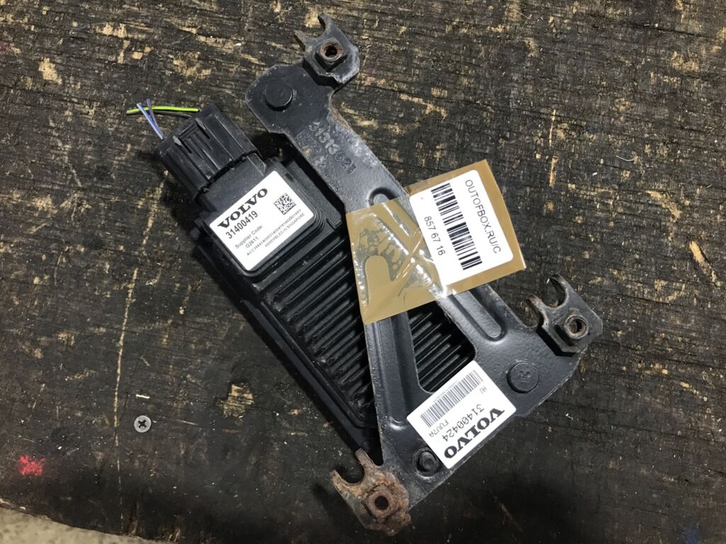 Блок упр-я на Volvo V40 MV 31400419