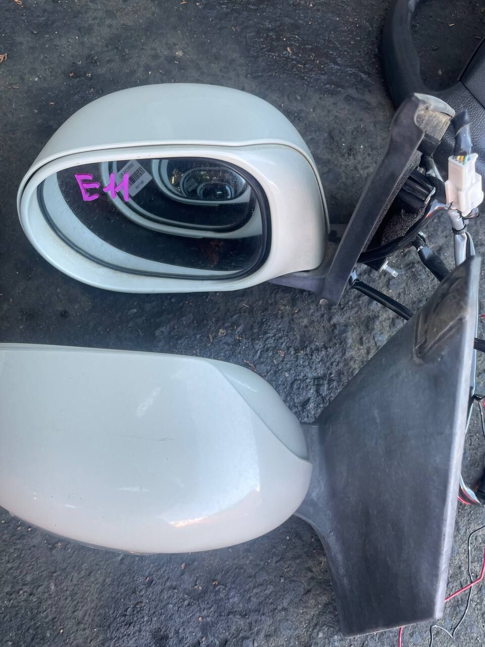 Зеркало двери боковой на Nissan Note E11