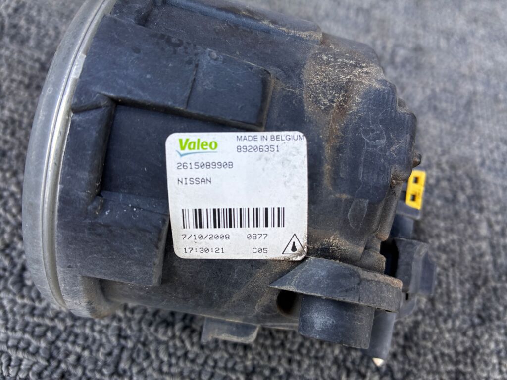 Туманка бамперная на Nissan Note E11 02B2704