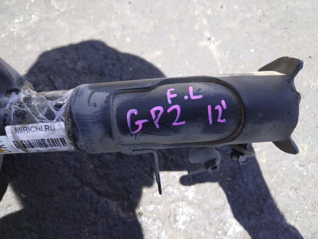 Стойка амортизатора на Honda Fit Shuttle Hybrid GP2 LDA, Переднее Левое расположение