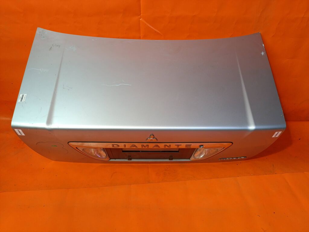 Крышка багажника на Mitsubishi Diamante F34A P1018
