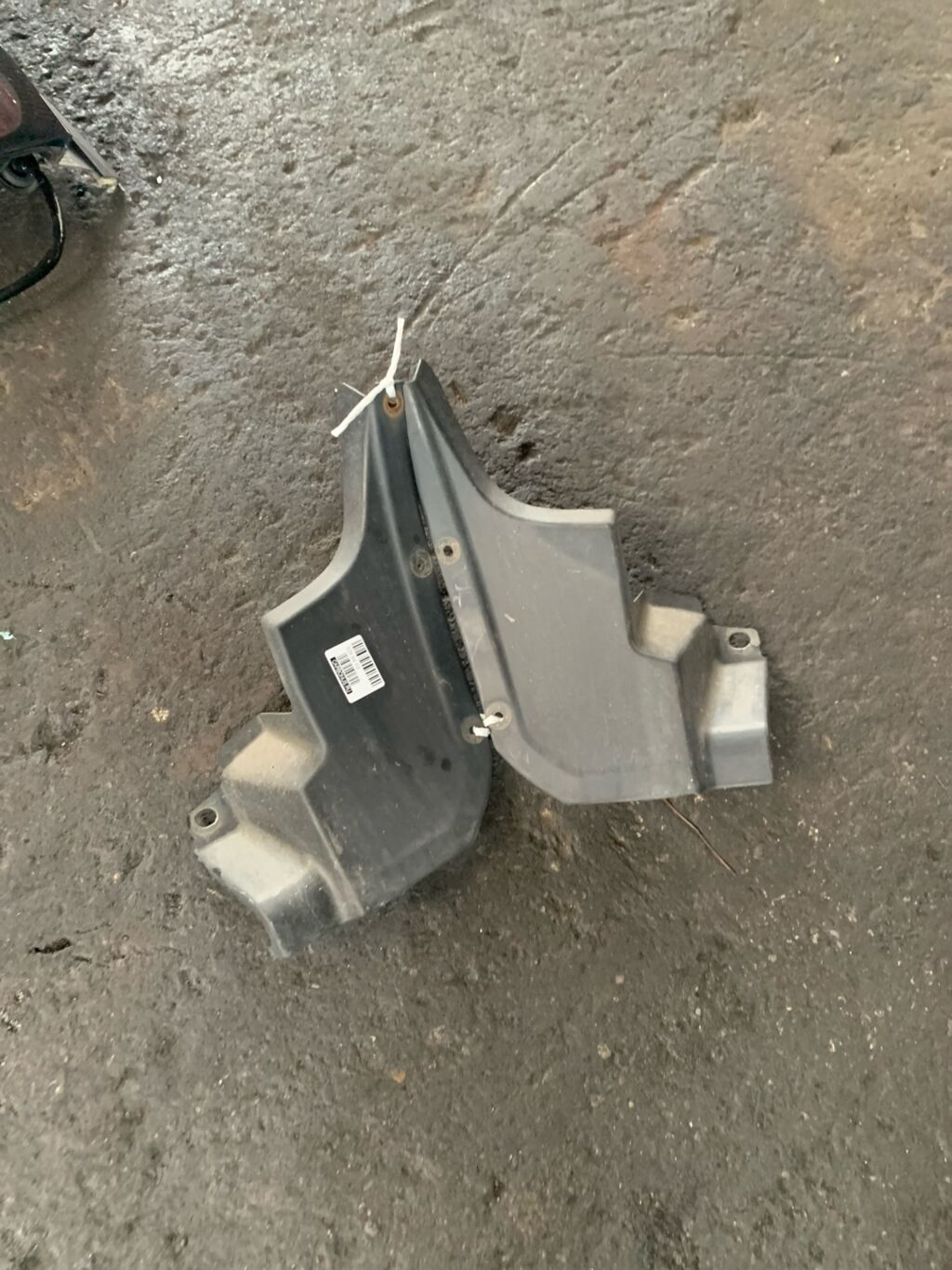 Подкрылок на Toyota Will Cypha NCP70 2NZ-FE 52591-52110  52592-52100, Заднее расположение