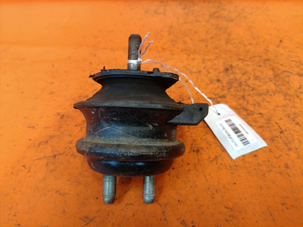 Подушка двигателя на Toyota Mark II Blit GX110W 1G-FE 12360-70040, Переднее расположение