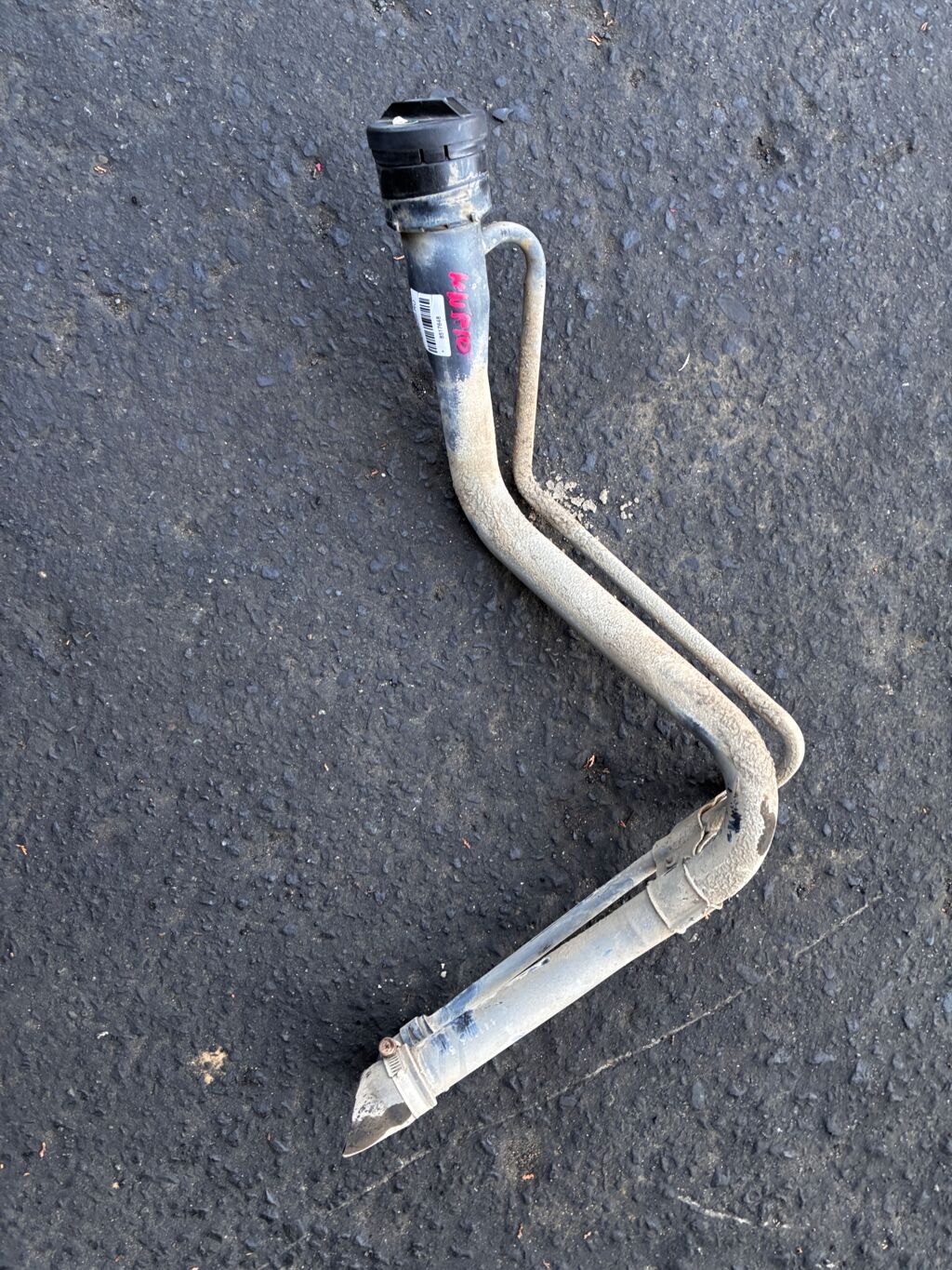 Заливная горловина топливного бака на Toyota Porte NNP10 2NZ-FE 77201-52050
