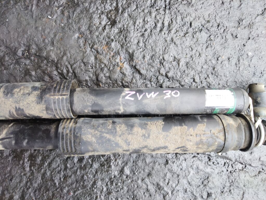 Амортизатор на Toyota Prius ZVW30 19-229614  30-L24-A  314 890  316 438  344811  349035  48530-12C40  48530-12C41  48530-47080  48530-47090  48530-47140  48530-80379  48530-80444  48530-80499  48530-80501  48530-80532  48530-80533  48530-80534  48530-80637  48530-80699  4853002490  4853002491  4853002500  4853002501  4853002540  4853002542  4853009R00  4853009R20  4853009R31  4853009T50  4853012C30  4853012C50  4853012C51  4853012F70  4853047081  4853047091  4853047120  4853047121  4853047141  4853047260  4853047261  4853047280  4853047281  4853080380  4853080382  4853080395  4853080396  4853080420  4853080445  4853080447  4853080500  4853080502  4853080503  4853080504  4853080579  4853080636  4853080639  4853080695  4853080696  4853080697  4853080700  4853080749  CR-003-1014  CR-003R-NZE15  SJ-003-1014  SJ-003R-NZE15  ST-003R-NZE15, Заднее расположение