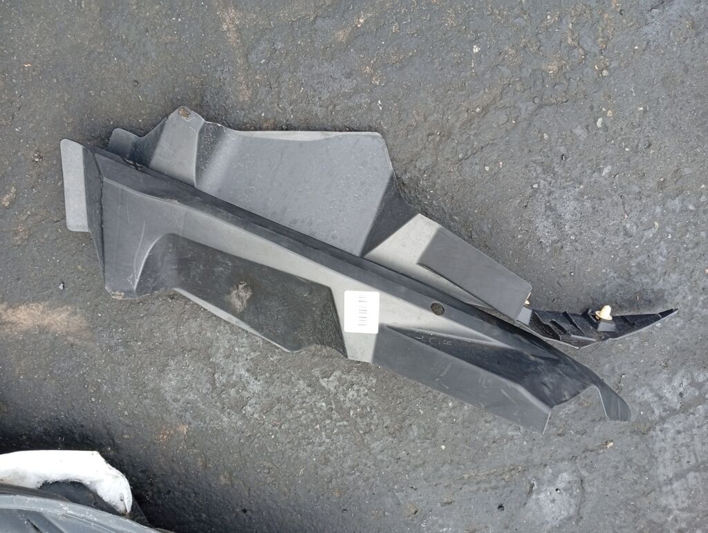 Защита замка капота 74206-T6A-00, 74201-T6A-00 на Honda Odyssey RC1 K24W Фото 2