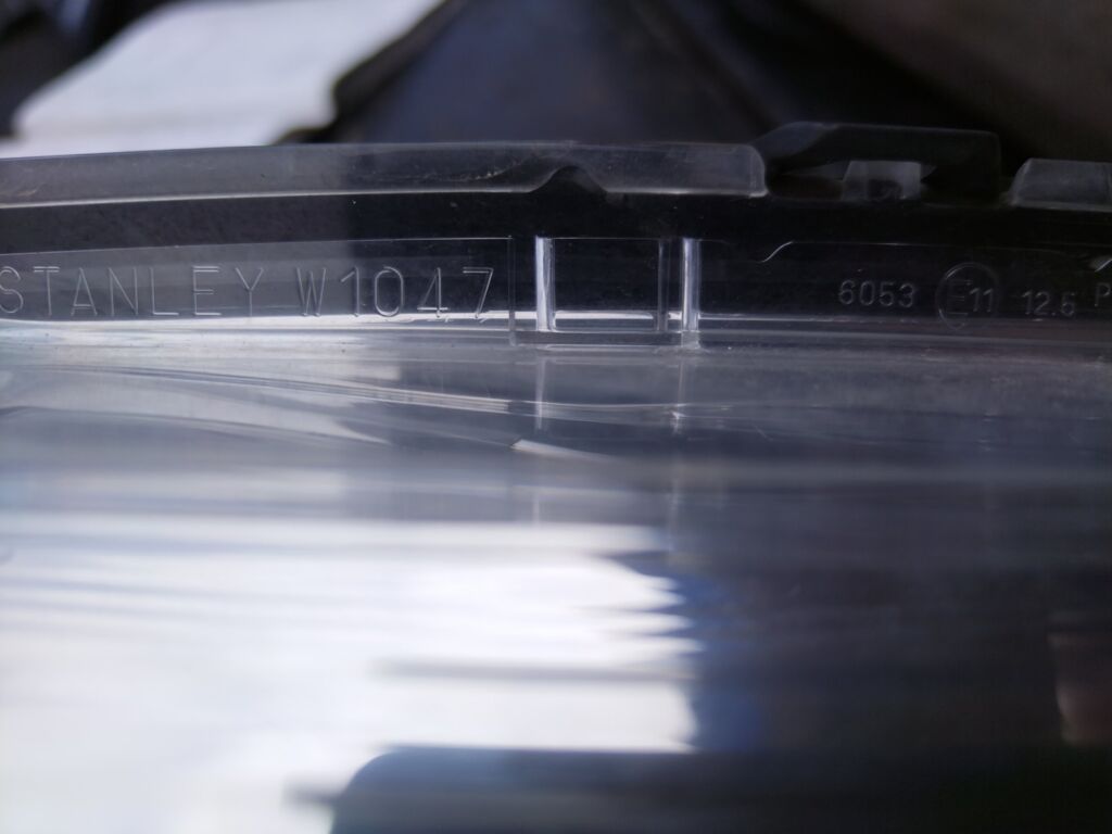 Фара на Nissan Dayz B21W W1047, Правое расположение