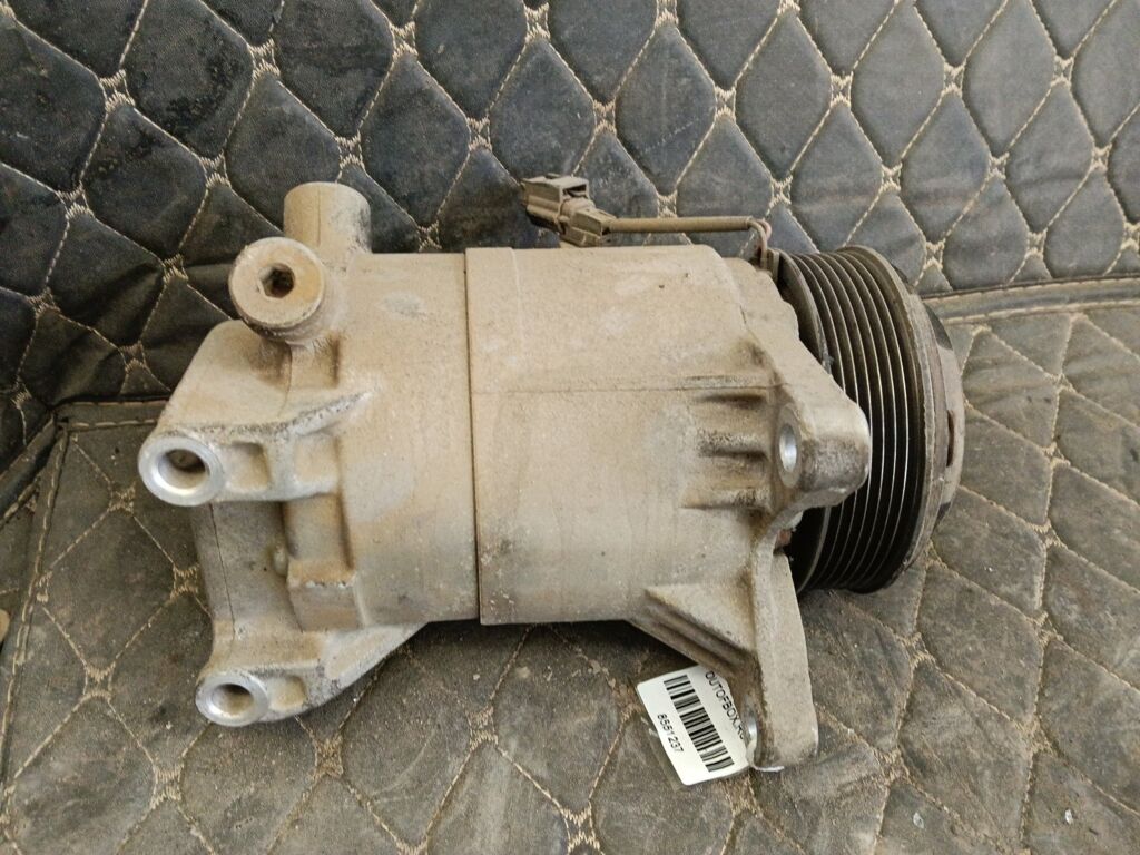 Компрессор кондиционера 92600-JP00C на Nissan Teana J32 VQ25DE Фото 2