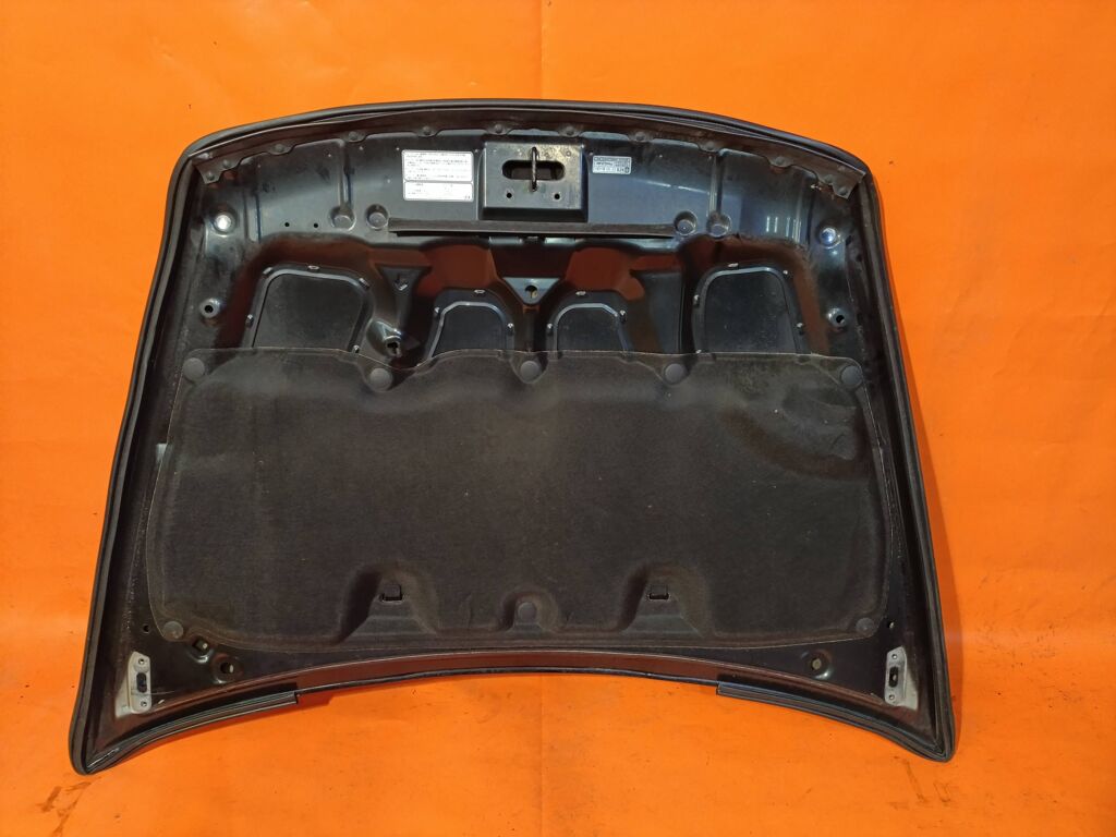 Капот на Honda Stream RN8