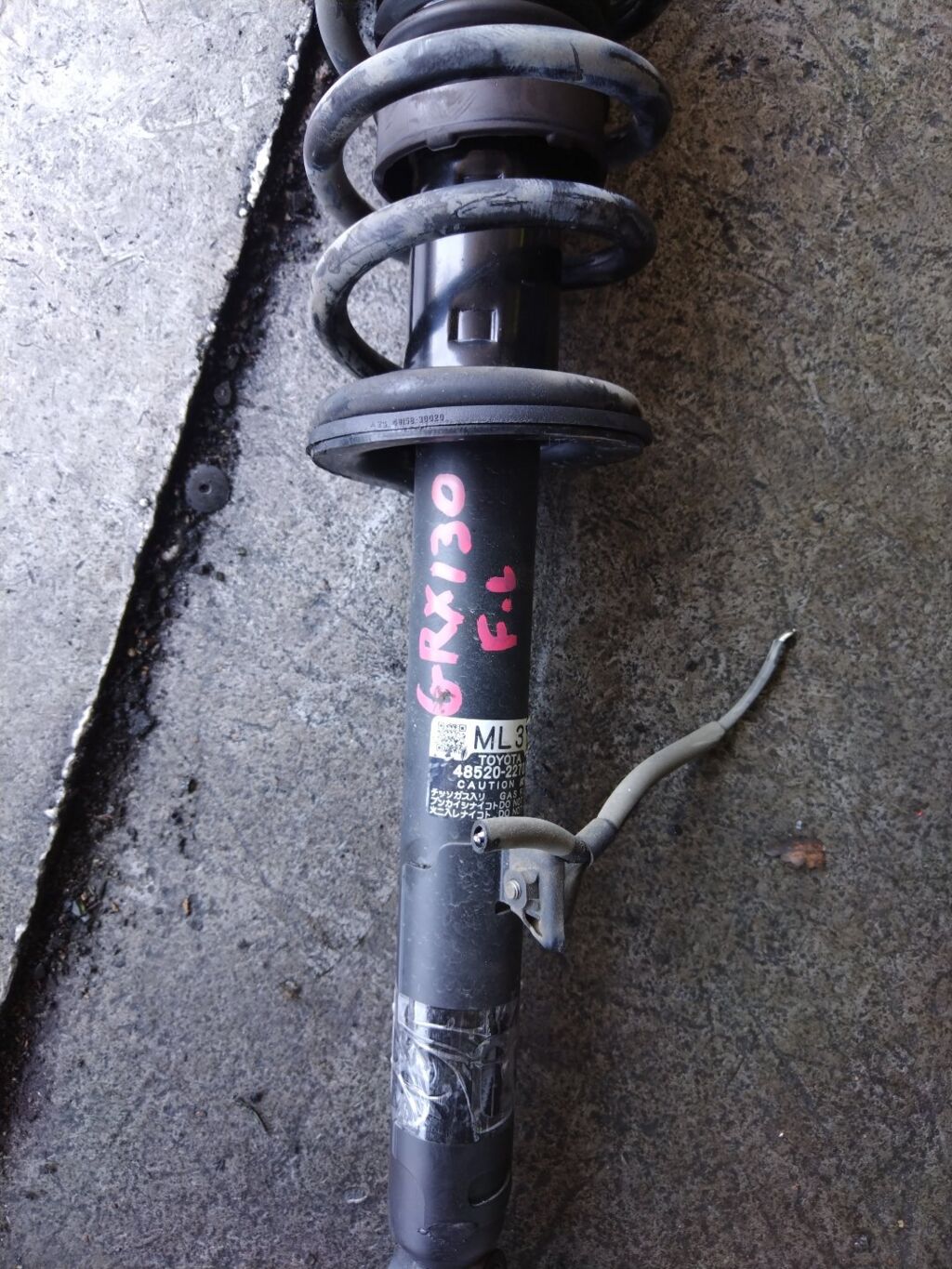 Стойка амортизатора на Toyota Mark X GRX130 4GR-FSE 48520-22701, Переднее Левое расположение
