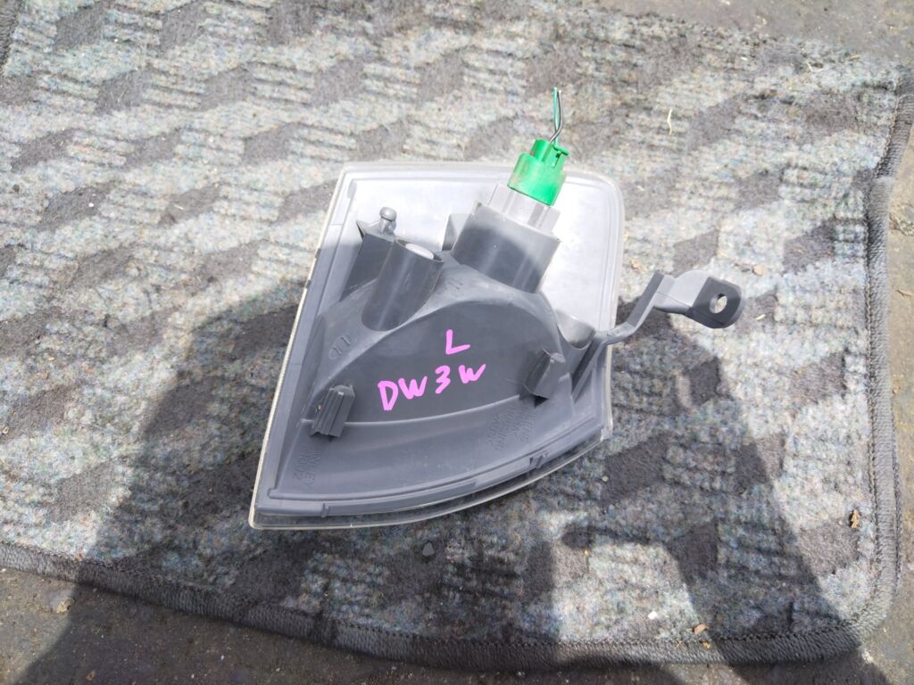 Поворотник к фаре P1002 P1002, на Mazda Demio DW3W Фото 2