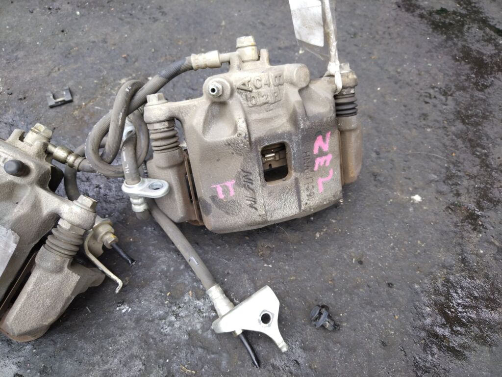 Суппорт на Honda Insight ZE2 LDA, Переднее расположение