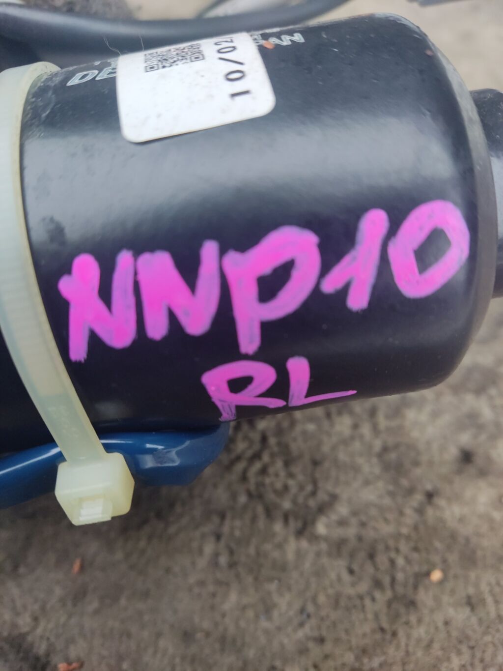 Доводчик двери на Toyota Porte NNP10, Левое расположение