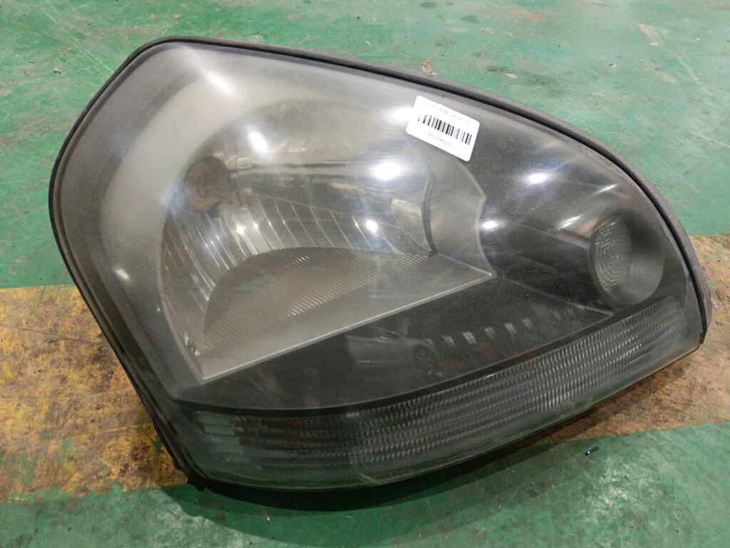 Фара на Hyundai Tucson 1 JM 92102-0L000, Правое расположение