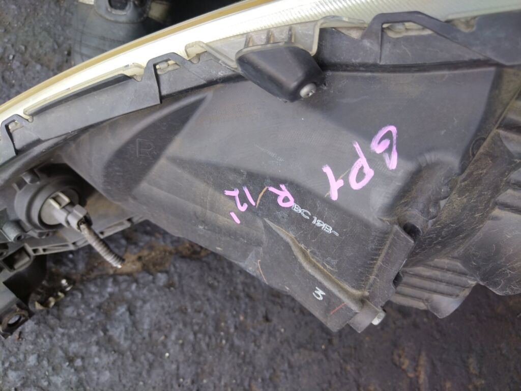 Фара на Honda Fit Hybrid GP1 P9603, Правое расположение