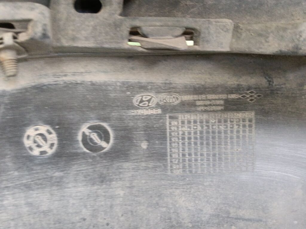 Бампер 86361-4T000, 86512-4T000 на Kia Sportage SL Фото 4