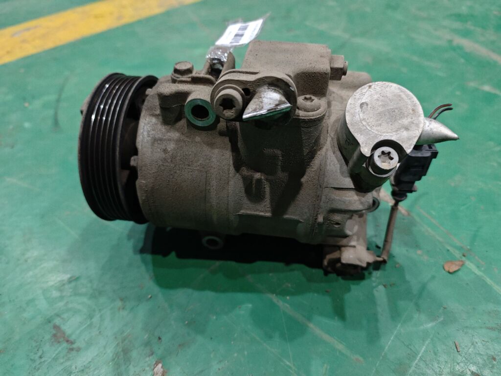 Компрессор кондиционера на Skoda Fabia 5J BTS 6QD820803