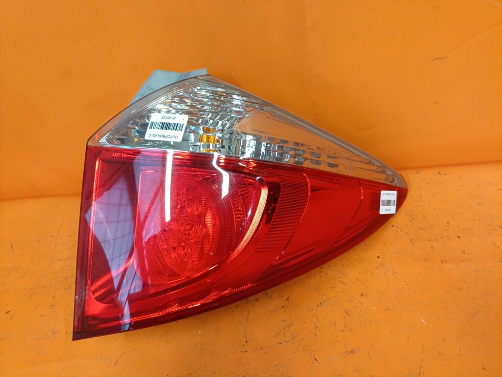 Стоп на Toyota Ractis NCP120 52-226, Правое расположение