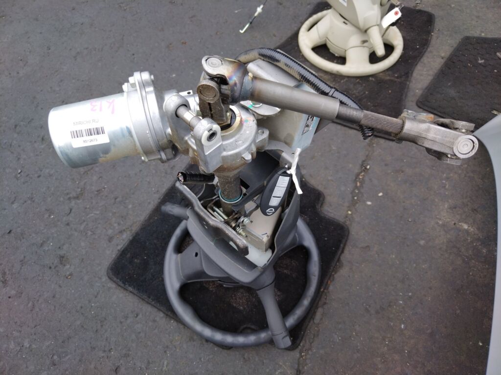 Рулевая колонка на Nissan March K13