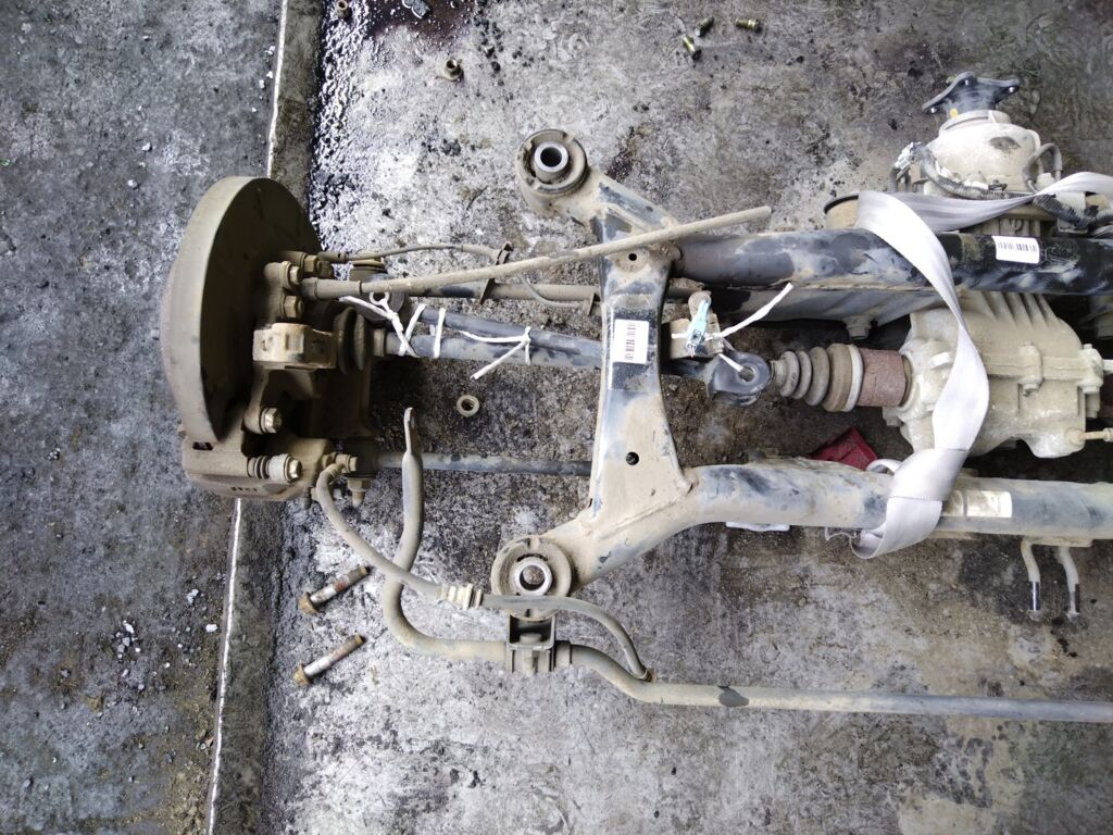 Балка подвески на Nissan X-Trail NT30 QR20DE, Заднее расположение