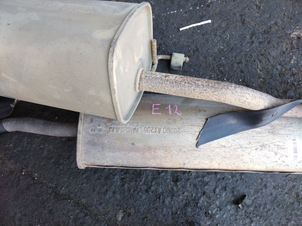 Глушитель на Nissan Note E12 HR12DDR