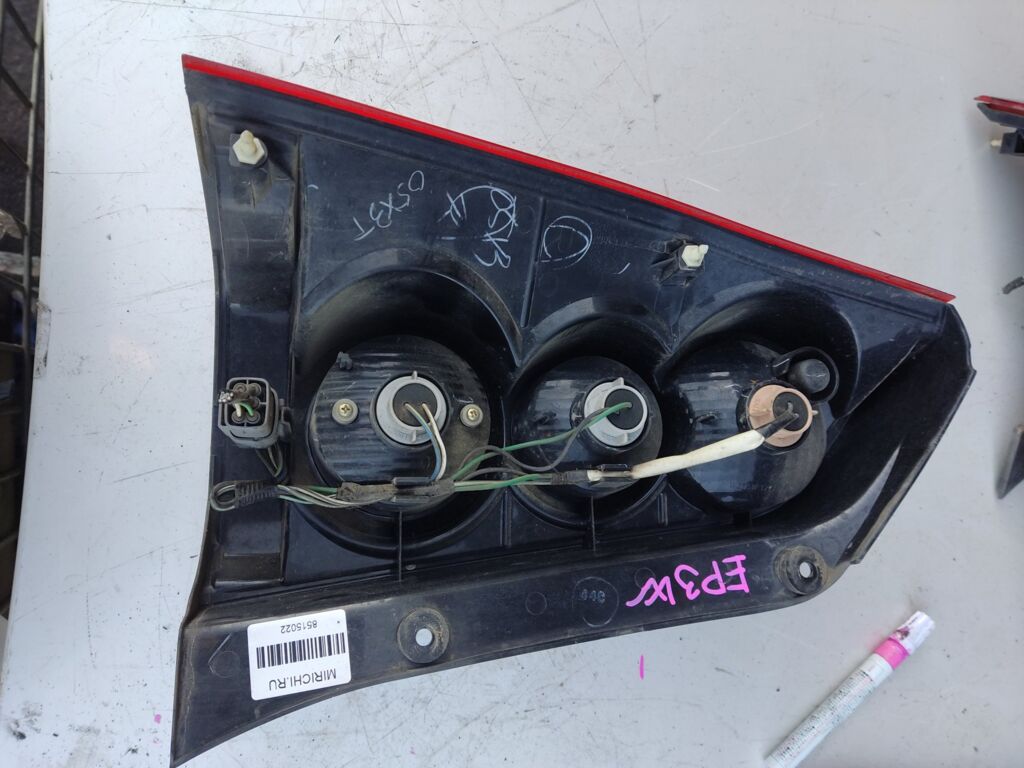 Стоп на Mazda Tribute EP3W 220-61051, Правое расположение