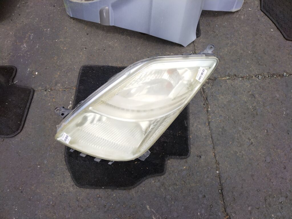 Фара на Toyota Prius NHW20 47-24 212-11G7-LDEML  47-16L, Левое расположение