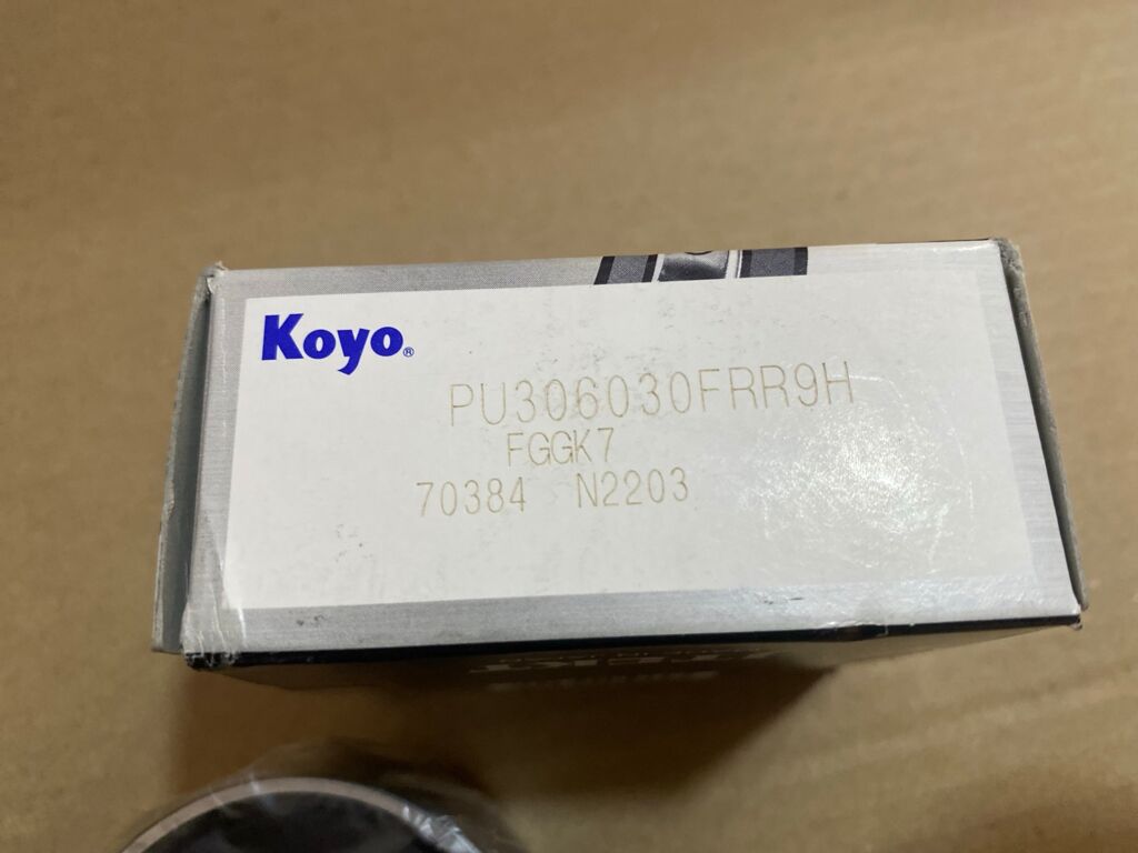 Ролик обводной на Subaru Legacy Wagon BH5 EJ206 KOYO 13073-AA142
