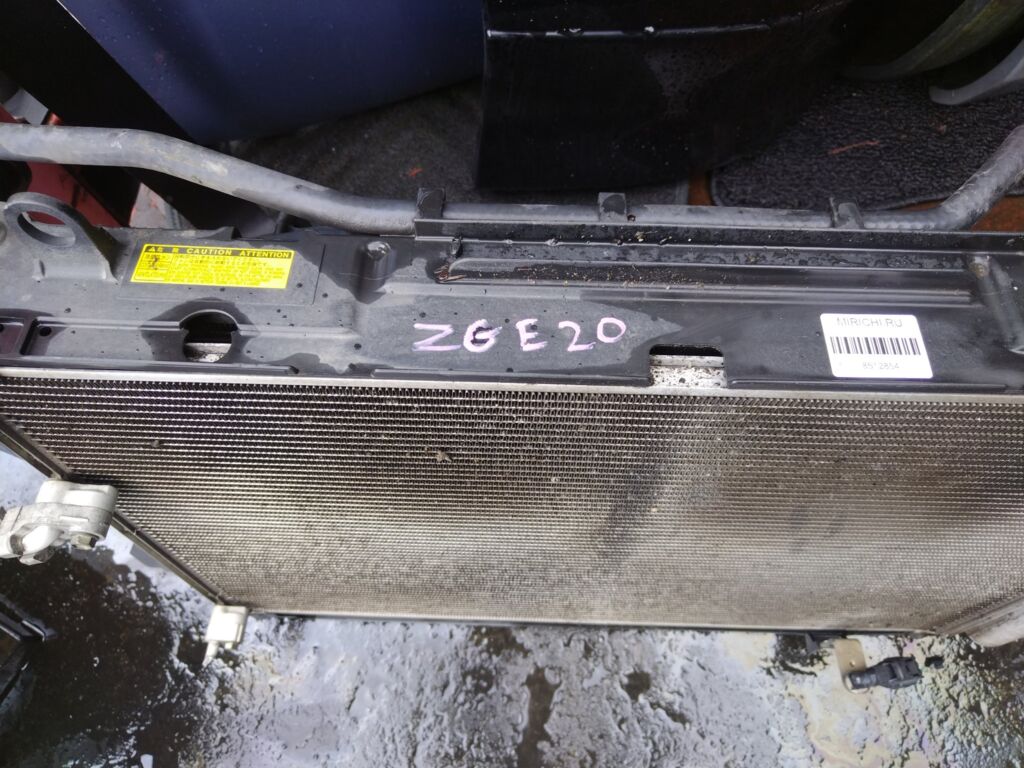 Радиатор ДВС на Toyota Wish ZGE20G 2ZR-FAE 16410-22150  1641022151  FX-036-4961  FX-036-4961A  TD-036-4961  TD-036-4961A