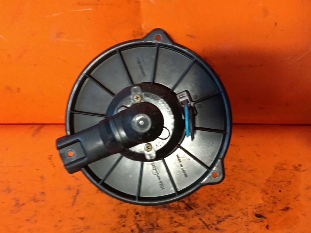 Мотор печки на Mitsubishi Diamante F34A 194000-0250  194000-0251  194000-0252  1A5161B10  74250-65D00  74250-65D01  MB947598