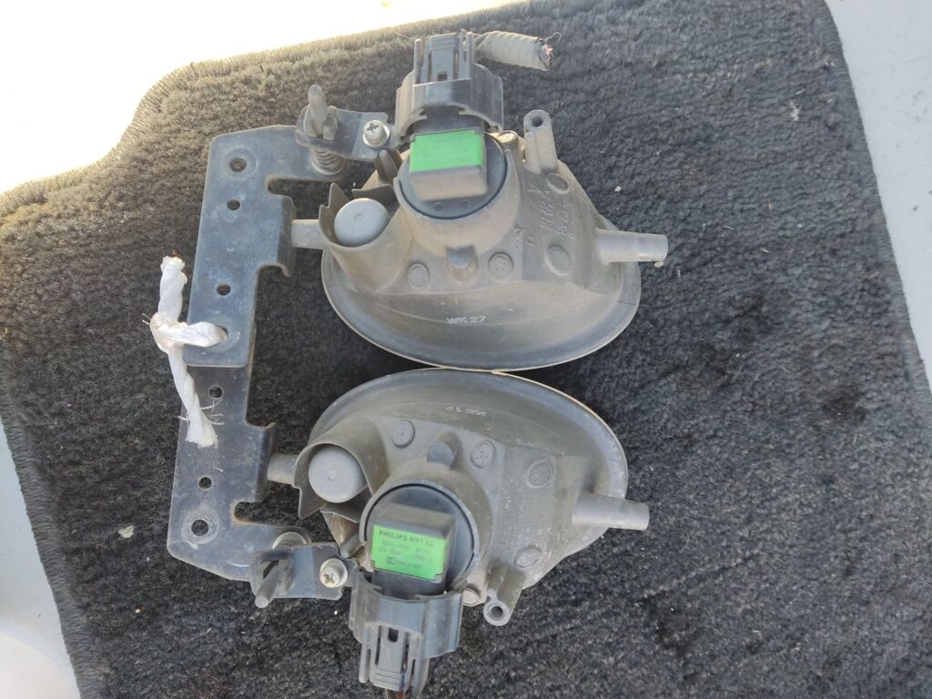 Туманка бамперная на Honda Stream RN6 P3726