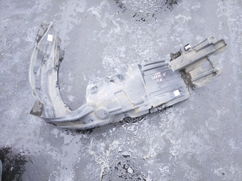 Подкрылок на Toyota Voxy ZRR70G 3ZR-FAE 53875-28201, Переднее Правое расположение
