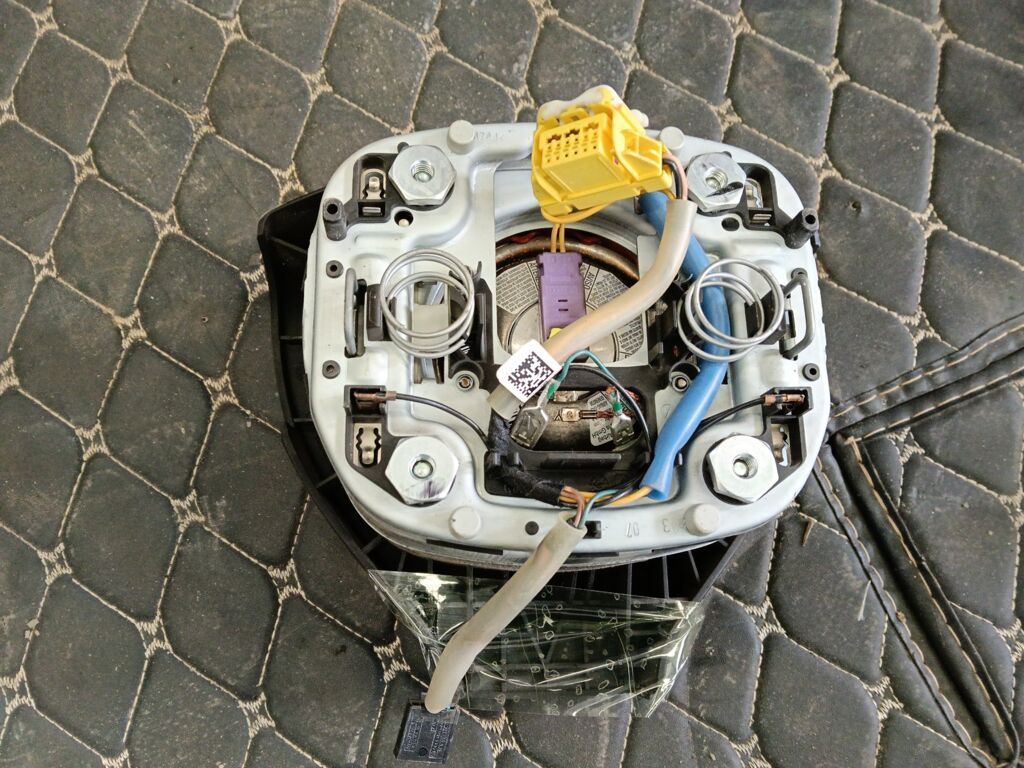 Air bag 1K0880201CB на Volkswagen Passat 3C Фото 2