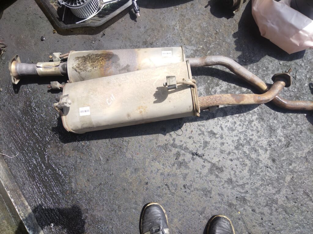 Глушитель на Nissan Tiida C11 HR15DE