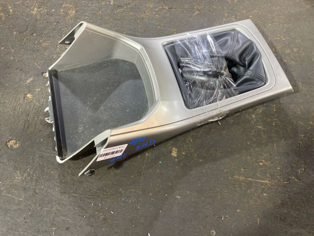 Консоль КПП на Subaru Impreza Wagon GH2 92122FG040