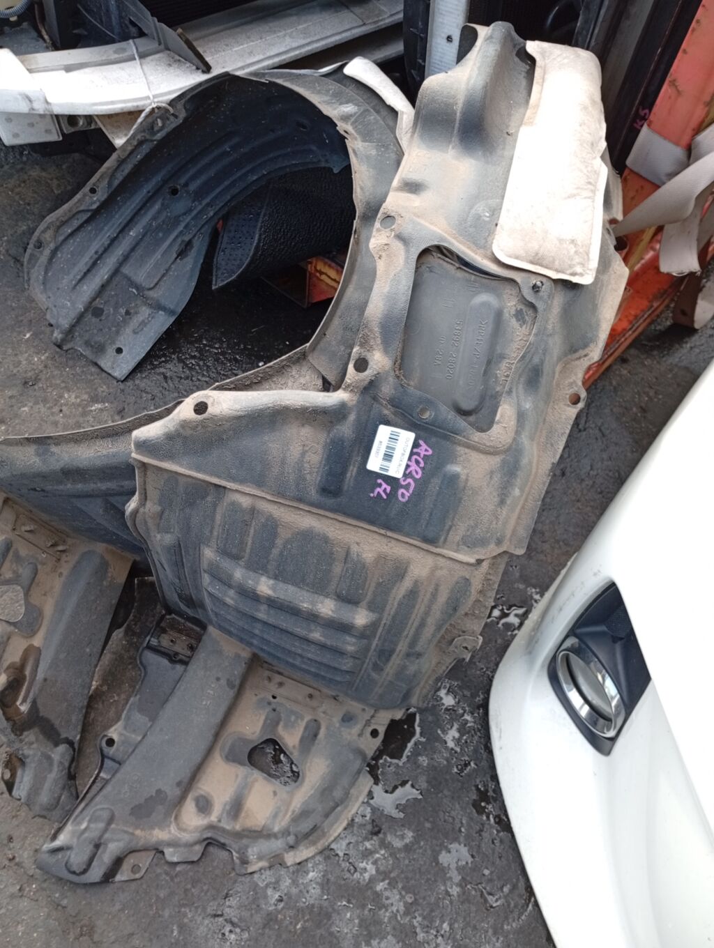 Подкрылок на Toyota Estima ACR50W 2AZ-FE 53876-28211, Переднее Левое расположение