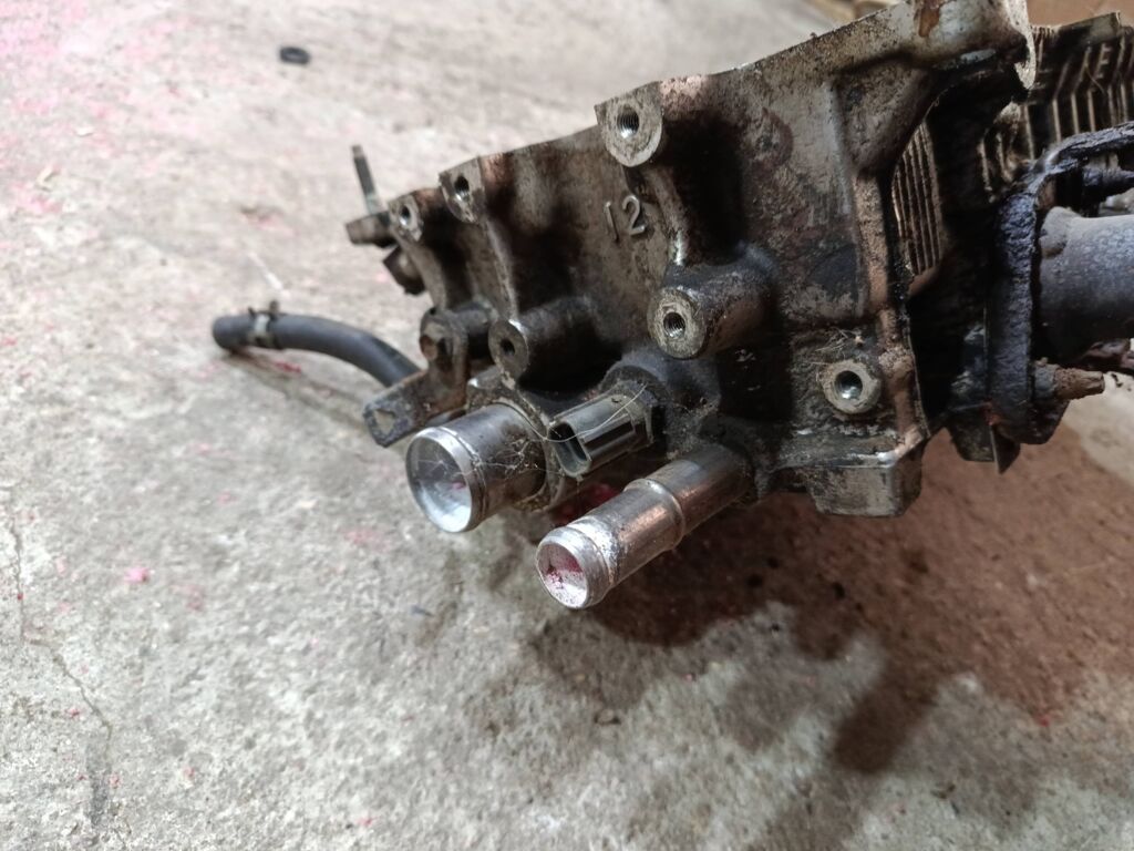 Головка блока цилиндров на Toyota Vista ZZV50 1ZZ-FE Фото 12